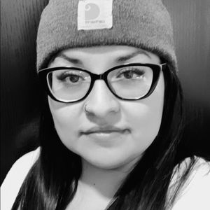 Meet your Posher, April